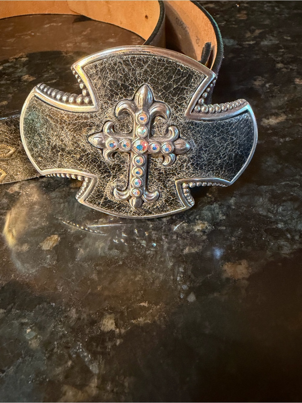 Justin Boots Distressed Brown Belt with Ornate Rhinestone Cross Buckle - Picture 4 of 5